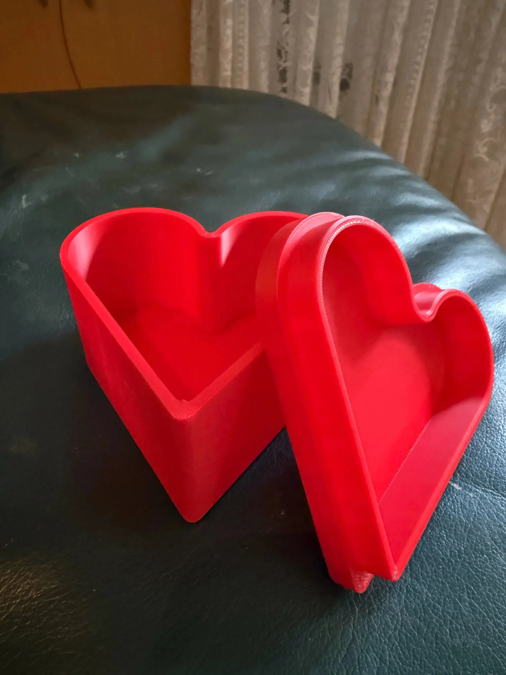 3D Baskı Kalp Şeklinde Kapaklı Hediye Kutusu Dekoratif Takı Yüzük Saklama Kutusu Sevgililer Günü 10x10x5 cm görsel 3