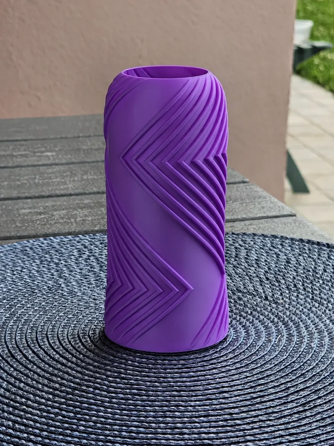 3D Baskı Vector Vazo - Geometrik Çizgili Dekoratif Vazo-Mor görsel 2