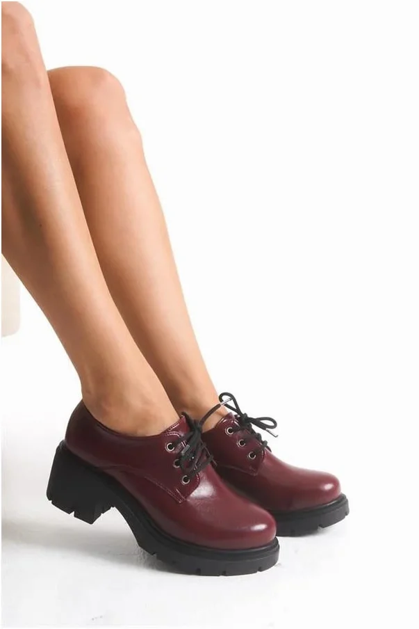 Kadın Rugan Loafer Kırışık Ayakkabı Ayakkabı Bağcıklı Tabanlı Yüksek Casual Mevsim