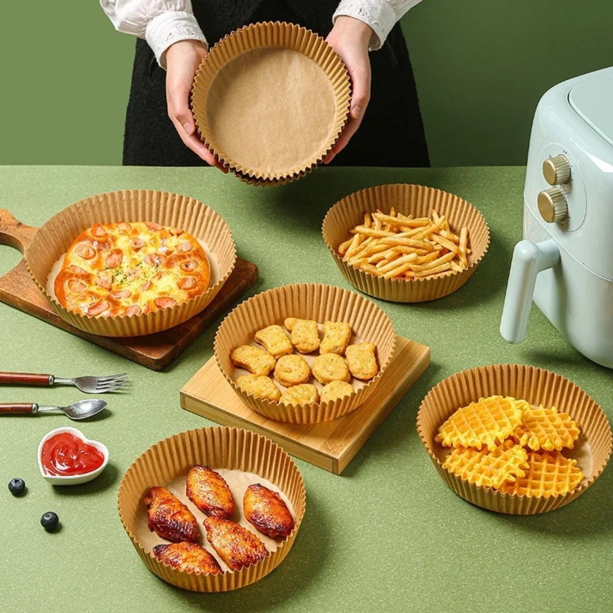 100 Adet Air Fryer Pişirme Kağıdı Tek Kullanımlık Yağlı Kağıdı Yuvarlak Tabak Model görsel 2