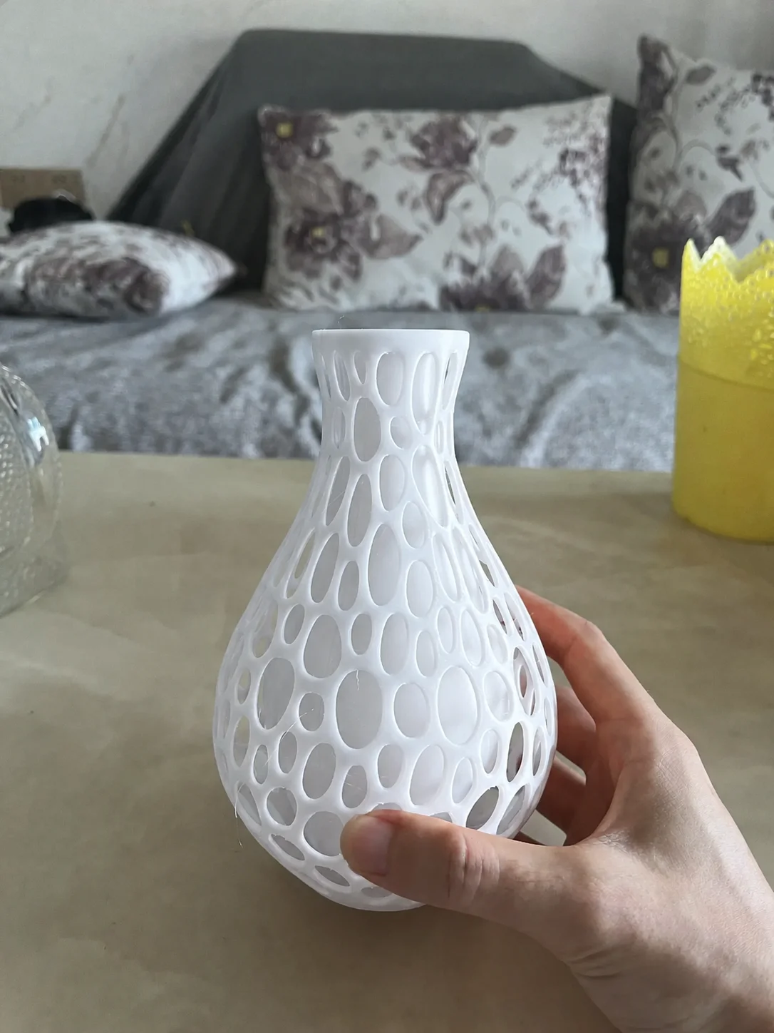 3D Baskı Petek Dokulu Vazo - Delikli Dekoratif Vazo-Beyaz görsel 2