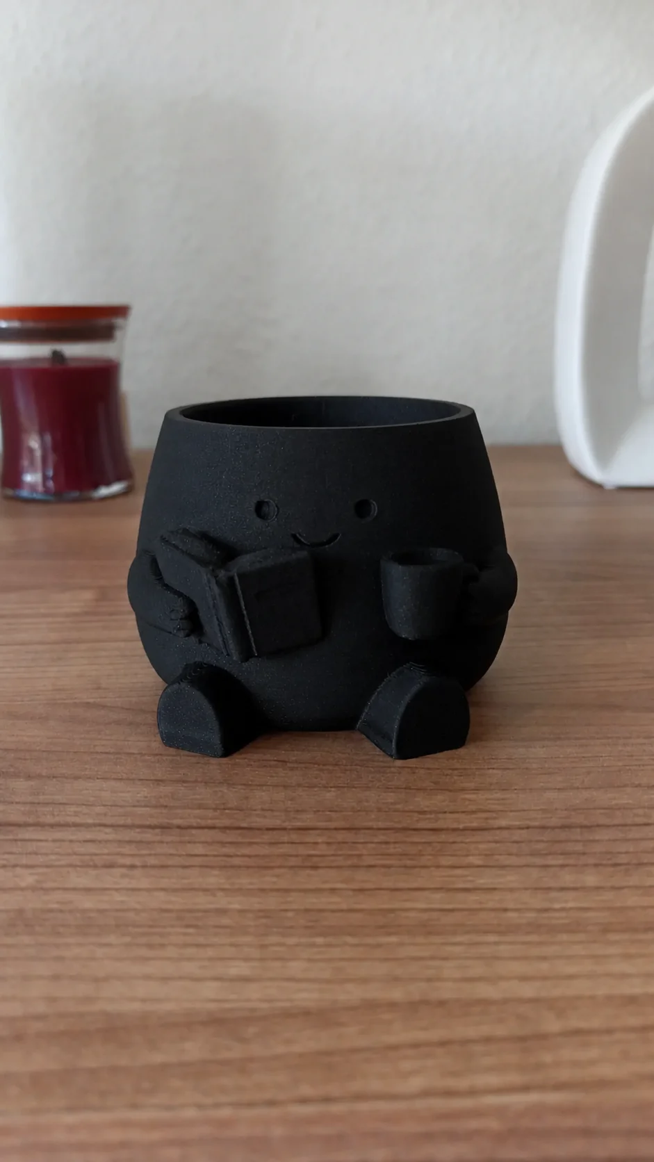 3D Baskı Kitap Okuyan Saksı - Kupa Tutan Sevimli Saksı-Siyah görsel 2
