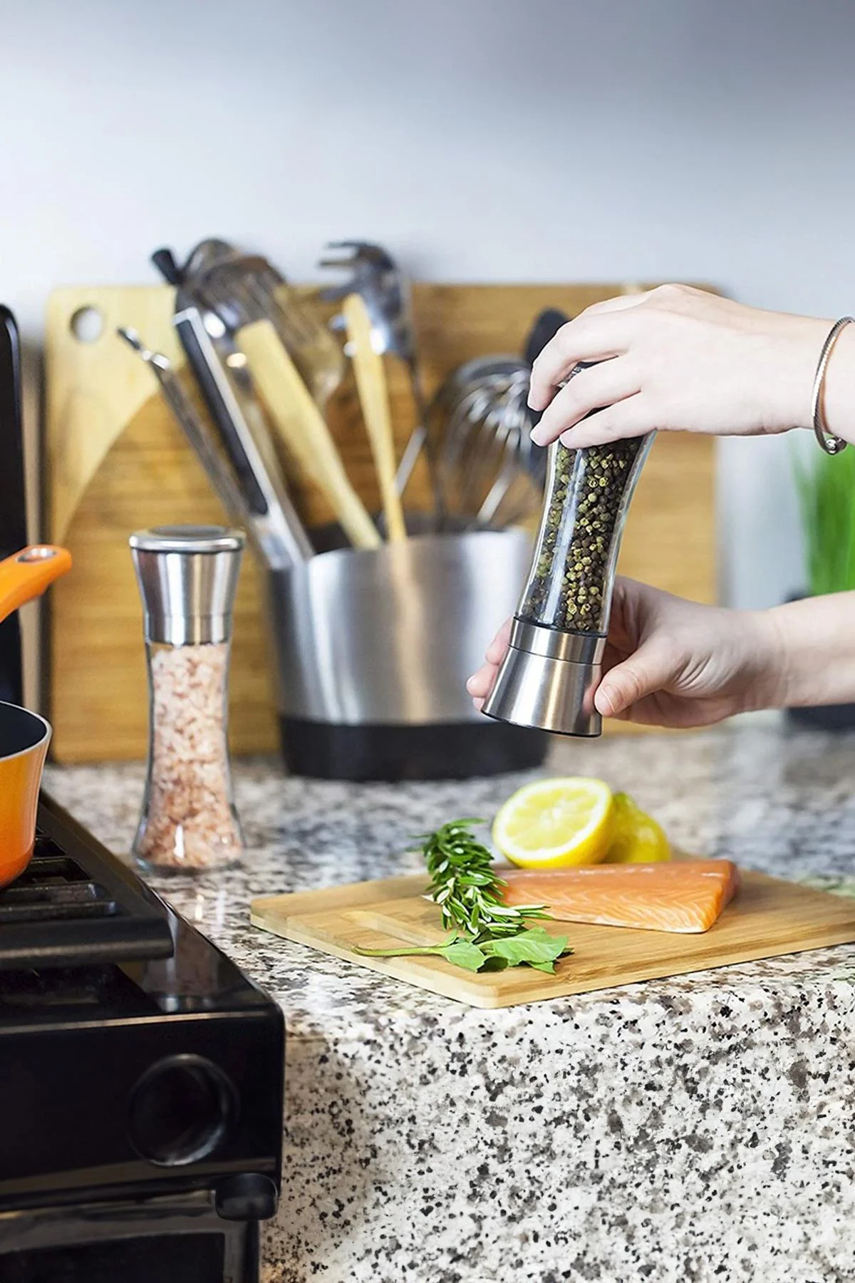 Cam Metal Kapaklı Baharat Öğütücü 250 ml görsel 2