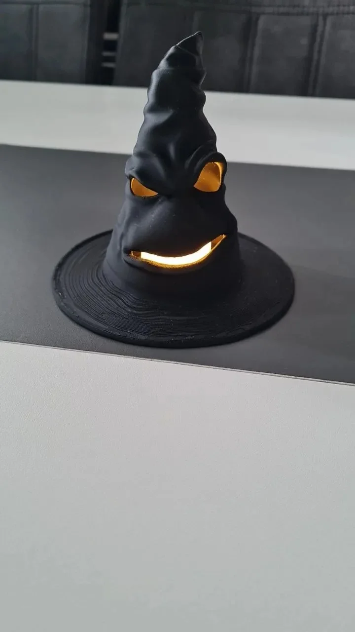 3D Baskı Cadı Şapkası Tealight Mumluk Işıklı Yüz Detaylı Cadılar Bayramı Feneri Masa Süsü Siyah görsel 2