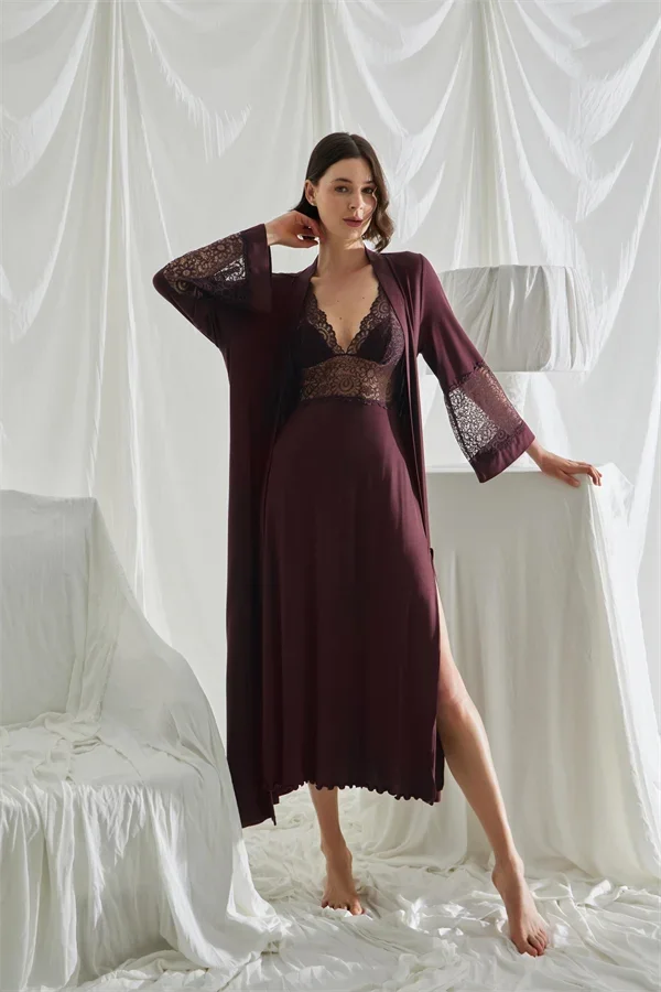 Göğüs ve Sırt Dekolteli Dantelli Sabahlık Takımı görsel 9