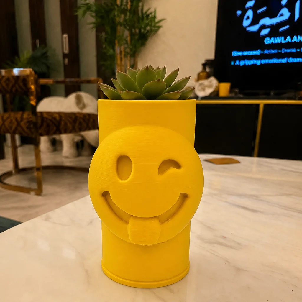 3D Baskı Emoji Planter - Göz Kırpan Yüzlü Sukulent Saksısı-Sarı görsel 2