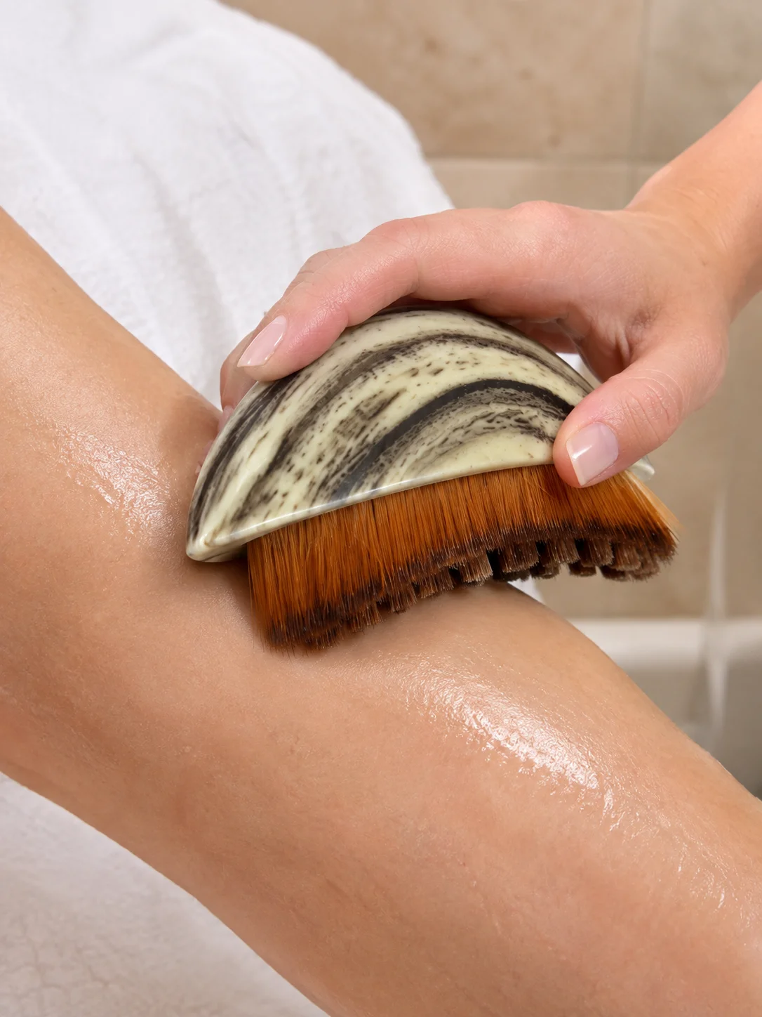 Banyo Masaj Fırçası Yumuşak Kıllı Ergonok Vücut Tezleme Fırçası görsel 2