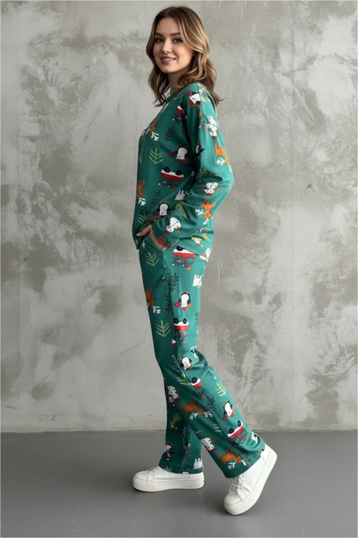 Kadın Şık Yılbaşı Konsept Oversize Yumuşak Doku Pijama Takımı
