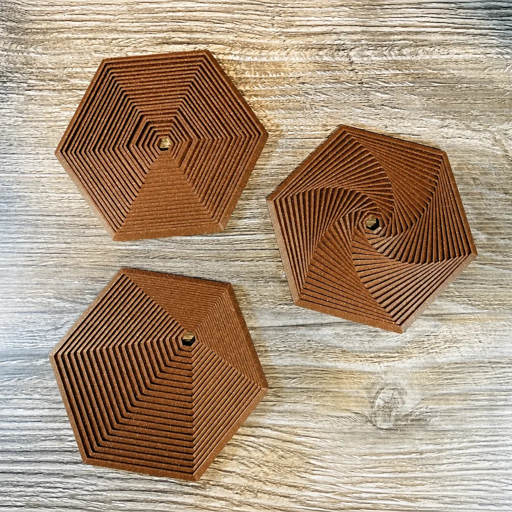 3D Baskı Super Fidget Coaster Seti - Altıgen Desenli Bardak Altlığı ve Tutucu-Kahverengi görsel 2