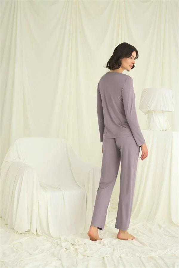 Yakası Kolu ve Omzu Dantelli Boydan Düğmeli Pijama Takımı görseli