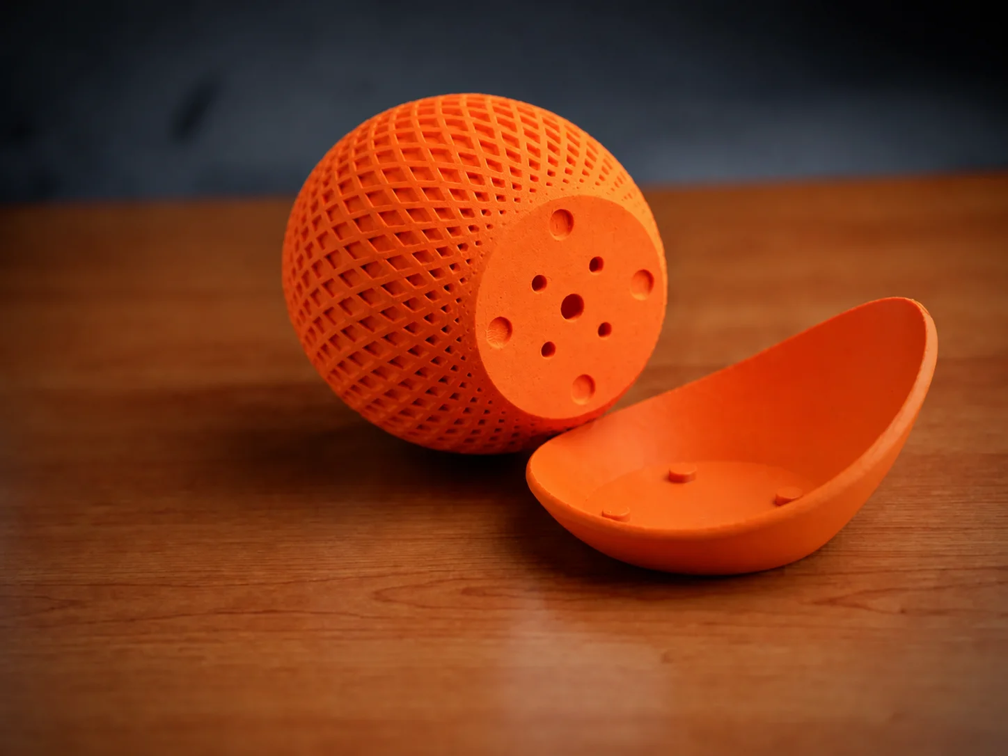 3D Baskı Küre Saksı - Kafes Dokulu İki Parçalı Dekoratif Saksı - Turuncu-Turuncu görsel 2