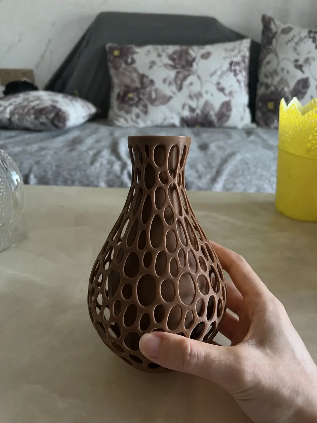 3D Baskı Petek Dokulu Vazo - Delikli Dekoratif Vazo-Kahverengi görsel 2