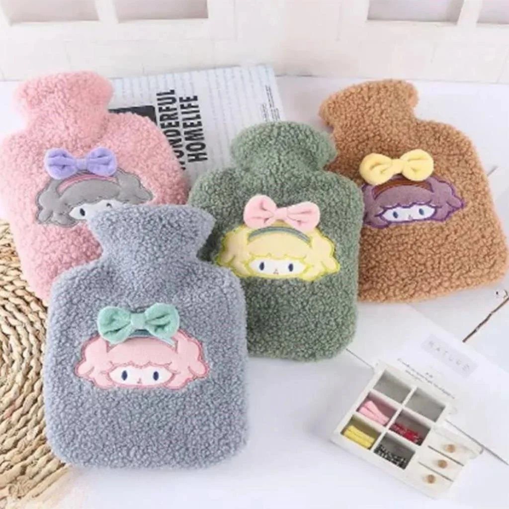 1 Litre Polar Peluş Örgülü,Kurdeleli Saçlı Kız Model Sıcak Su Torbası (adet fiyatıdır) görsel 3