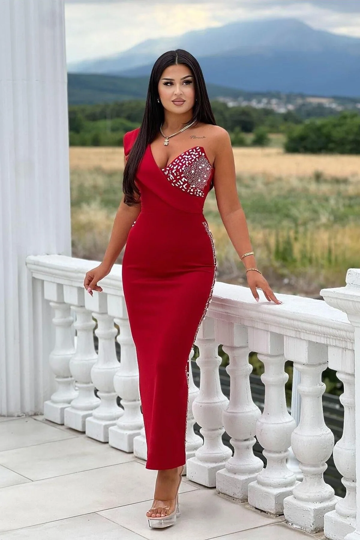 Kadın Tek Omuz Yırtmaçlı Abiye Elbise