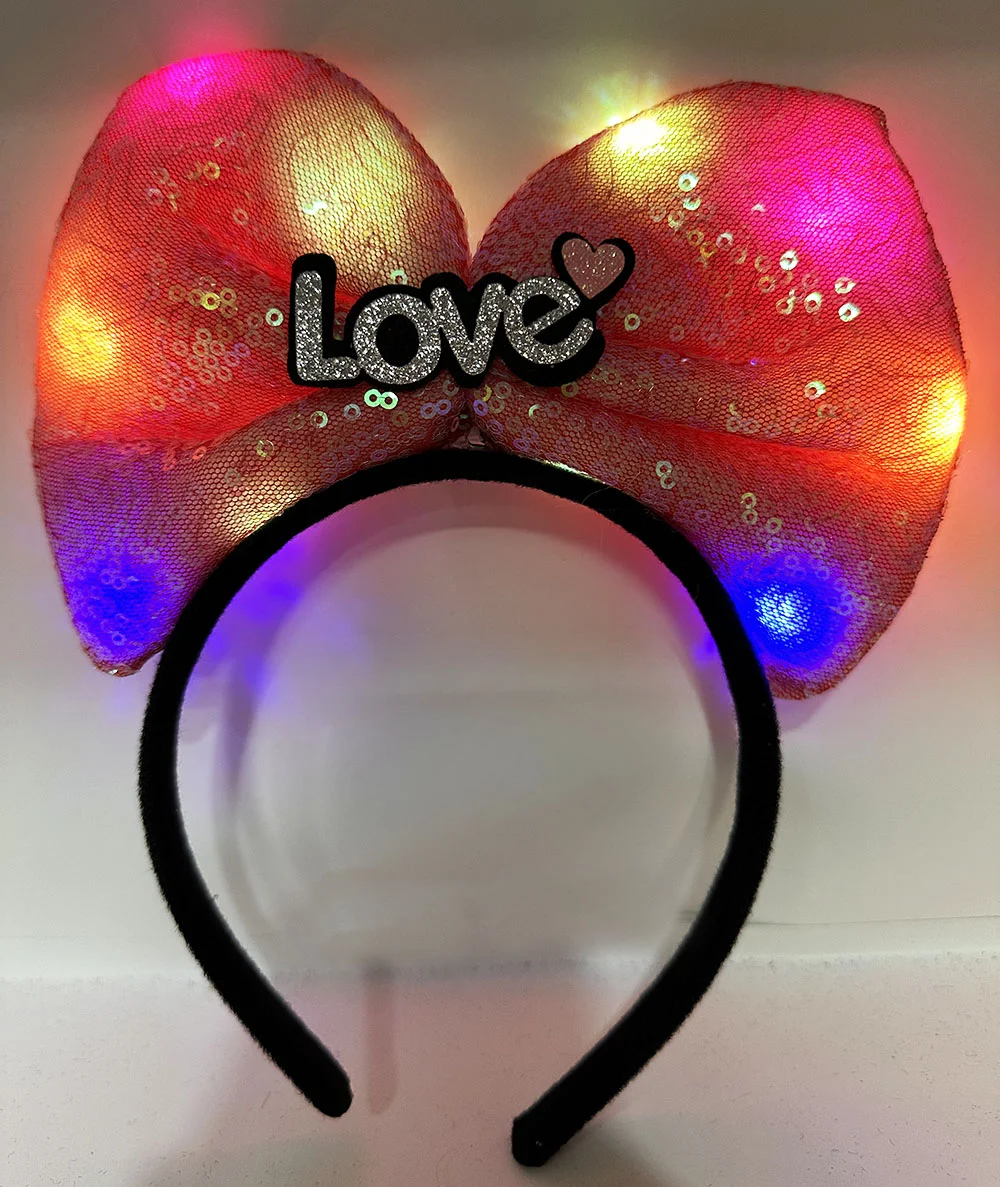 LED Işıklı Love Yazılı Fuşya Fiyonk Taç – Kız Çocuk Parti Tacı görsel 3