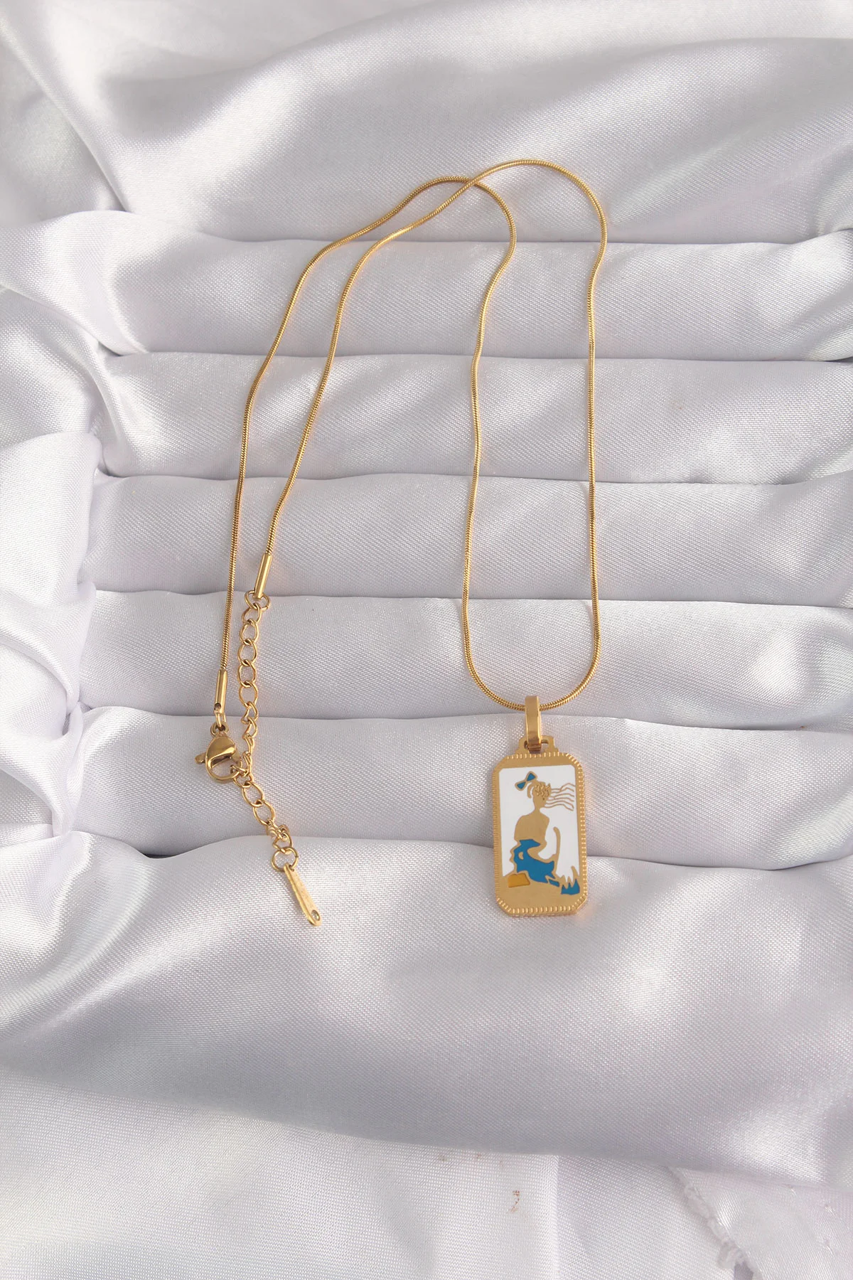 316L Çelik Gold Renk Beyaz neli Kız Figür Tarot Kolye görsel 2
