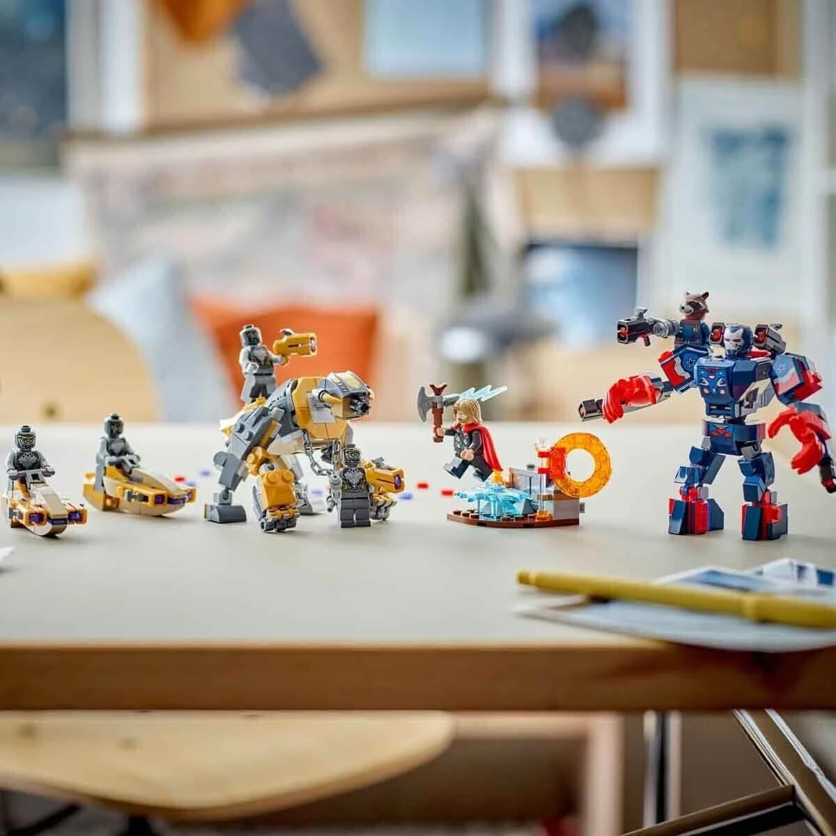 76322 Lego Marvel Avengers: Endgame Thor, Chitauriye Karşı 373 parça +8 yaş görsel 5
