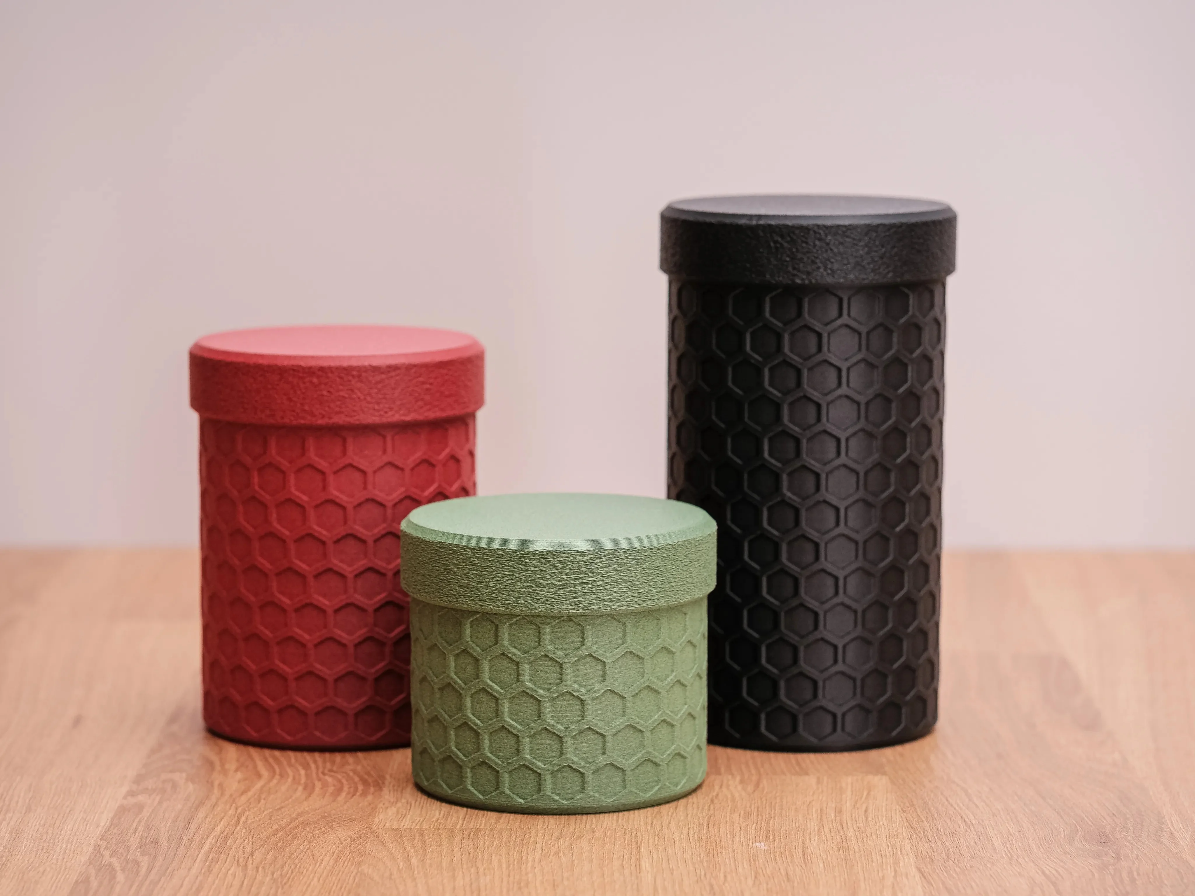 3D Baskı 3lü Petek Desenli Kapaklı Kavanoz Seti Bal Peteği Dokulu Dekoratif Mutfak Saklama Kabı 5-8-12 cm