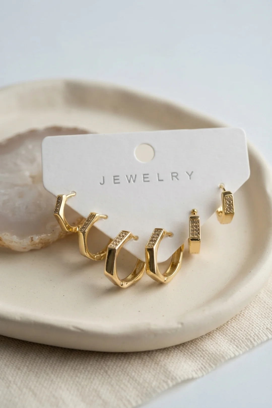 Petek Model Gold Renk Zirkon Taşlı Pirinç Kadın Küpe Seti