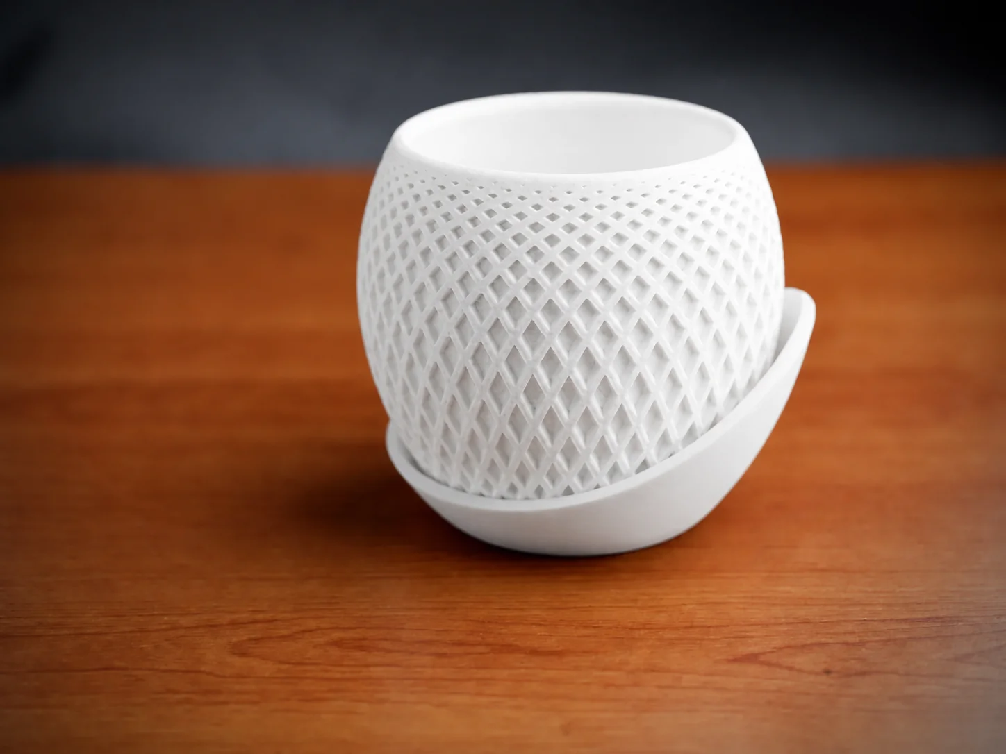 3D Baskı Küre Saksı - Kafes Dokulu İki Parçalı Dekoratif Saksı - Beyaz-Beyaz