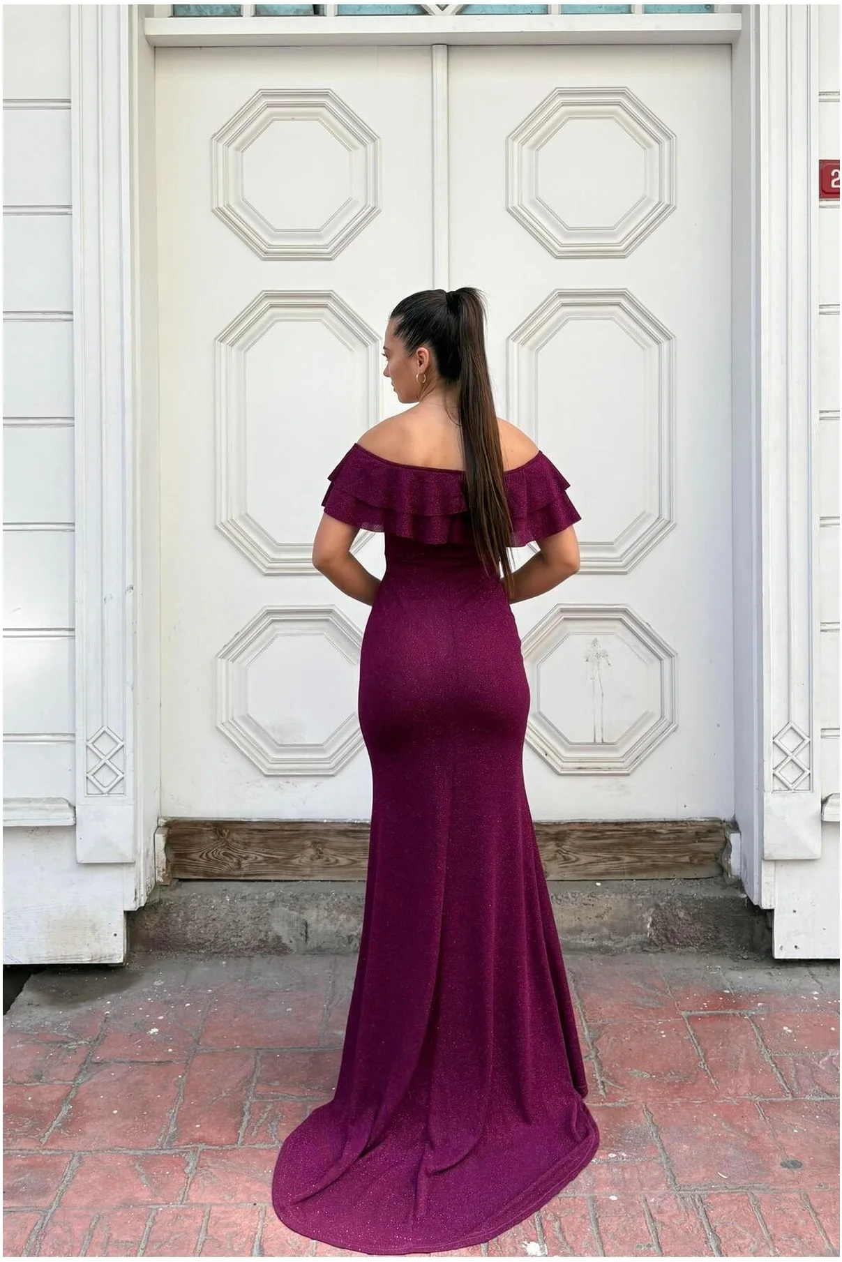 Kadın Modern Stil Krep Kumaş Straplez Yırtmaçlı Abiye Elbise görsel 2