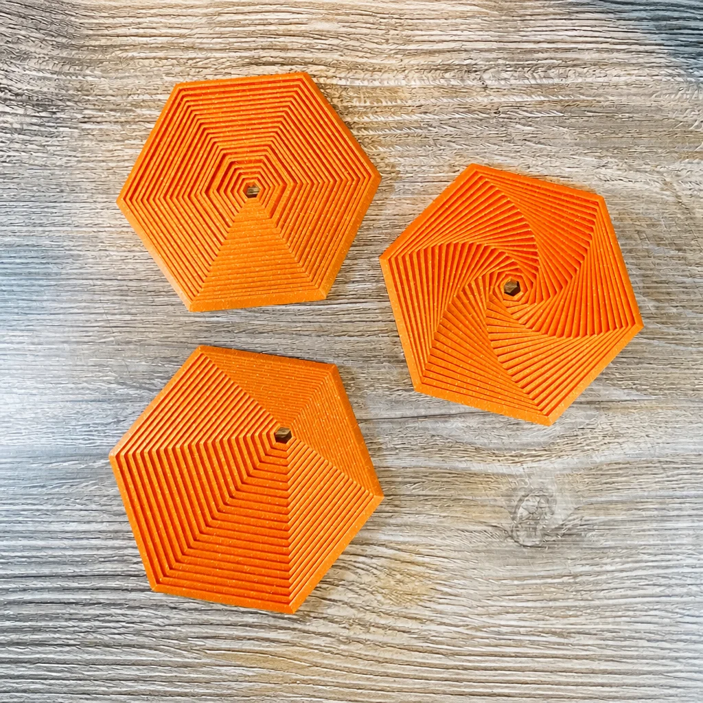 3D Baskı Super Fidget Coaster Seti - Altıgen Desenli Bardak Altlığı ve Tutucu-Turuncu görsel 2