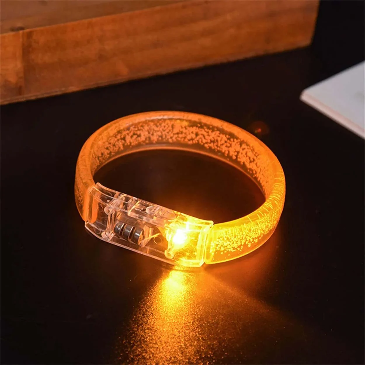 Turuncu Led Işıklı Baskı Yapılabilen Pilli Bileklik Bilezik 1,5 cm Genişlik görsel 3