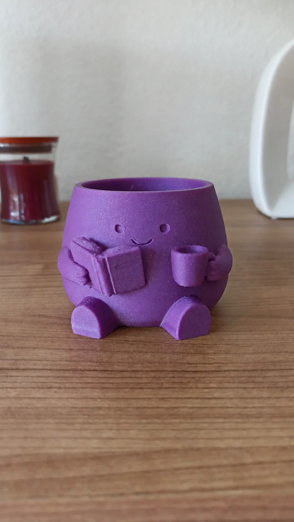 3D Baskı Kitap Okuyan Saksı - Kupa Tutan Sevimli Saksı-Mor görsel 2