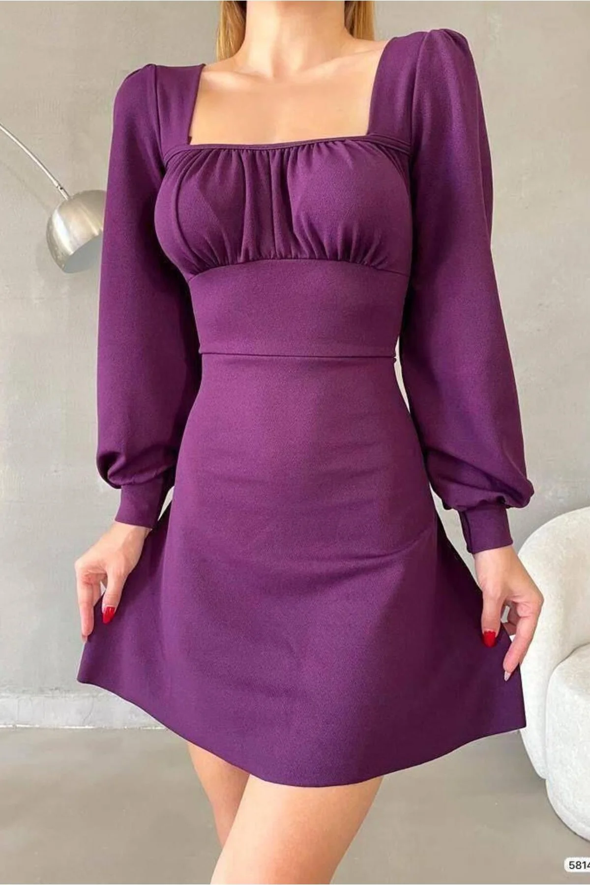 Kadın Krep Kumaş Kare Yaka Uzun Kollu Elbise görsel 3