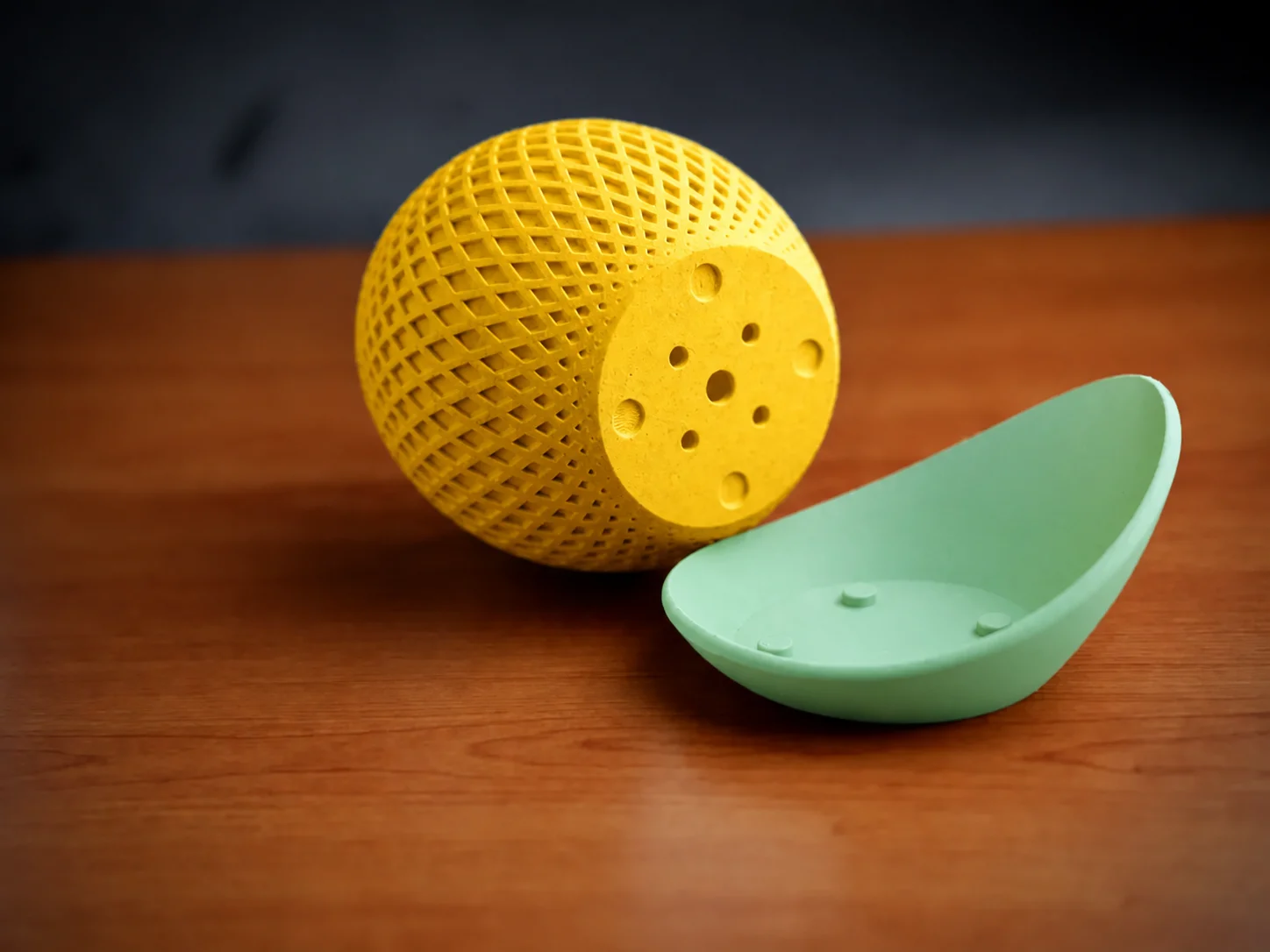 3D Baskı Küre Saksı - Kafes Dokulu İki Parçalı Dekoratif Saksı - Sarı-Mint görsel 2