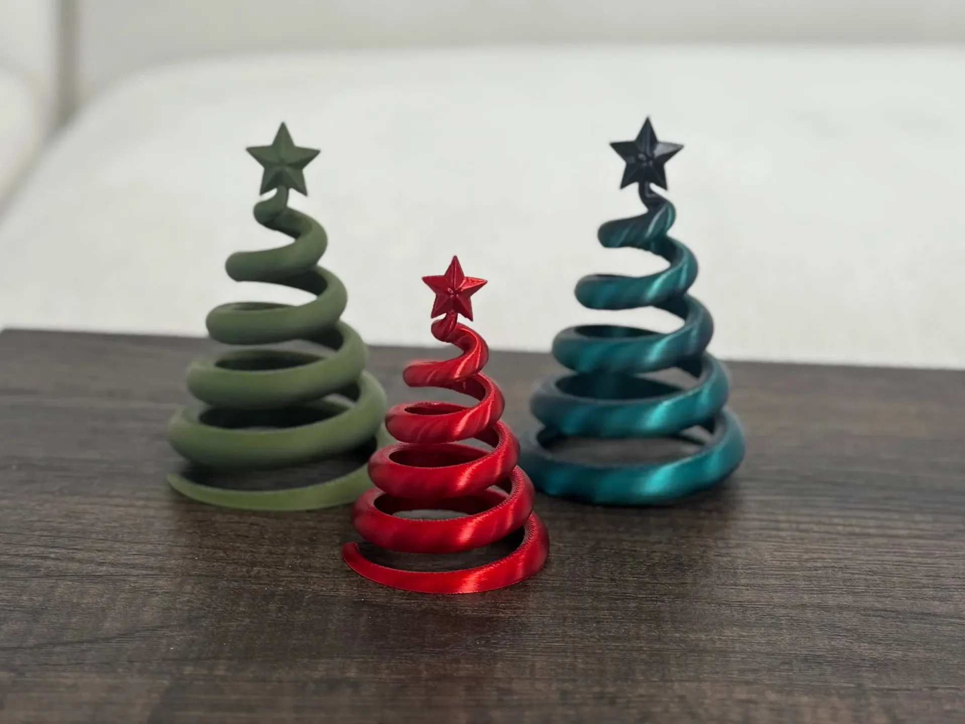 3D Baskı 3lü Spiral Yılbaşı Ağacı Seti Yıldız Tepelikli Masaüstü Süs görsel 2
