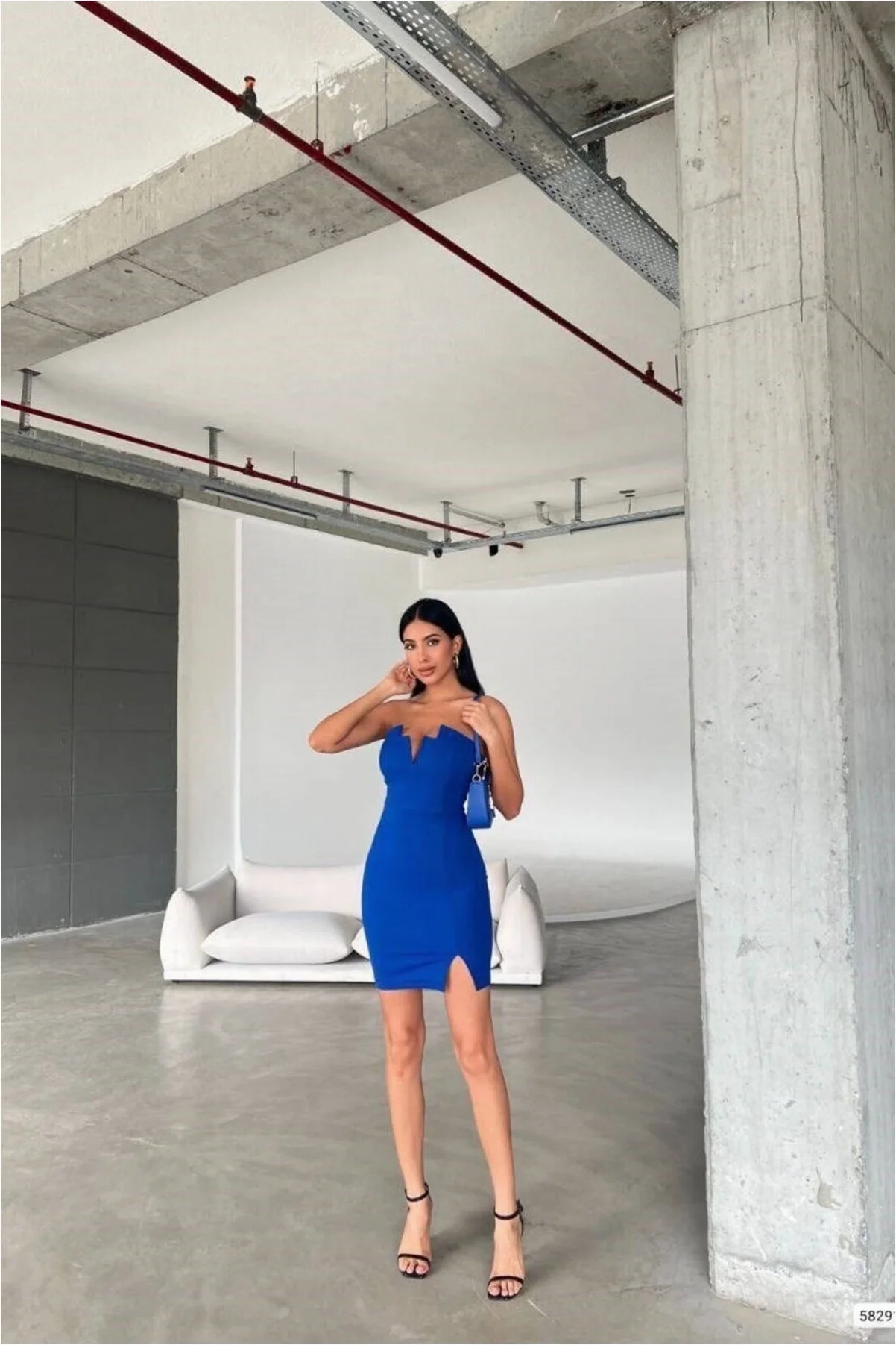 Kadın Yeni Sezon Straplez Yırtmaçlı Mini Abiye Elbise görsel 2