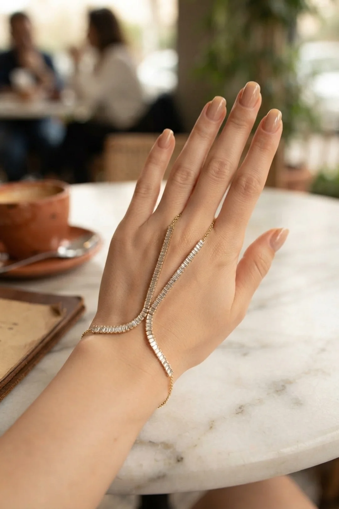 Gold Renk Pirinç Zirkon Taşlı Baget Model Şahmeran