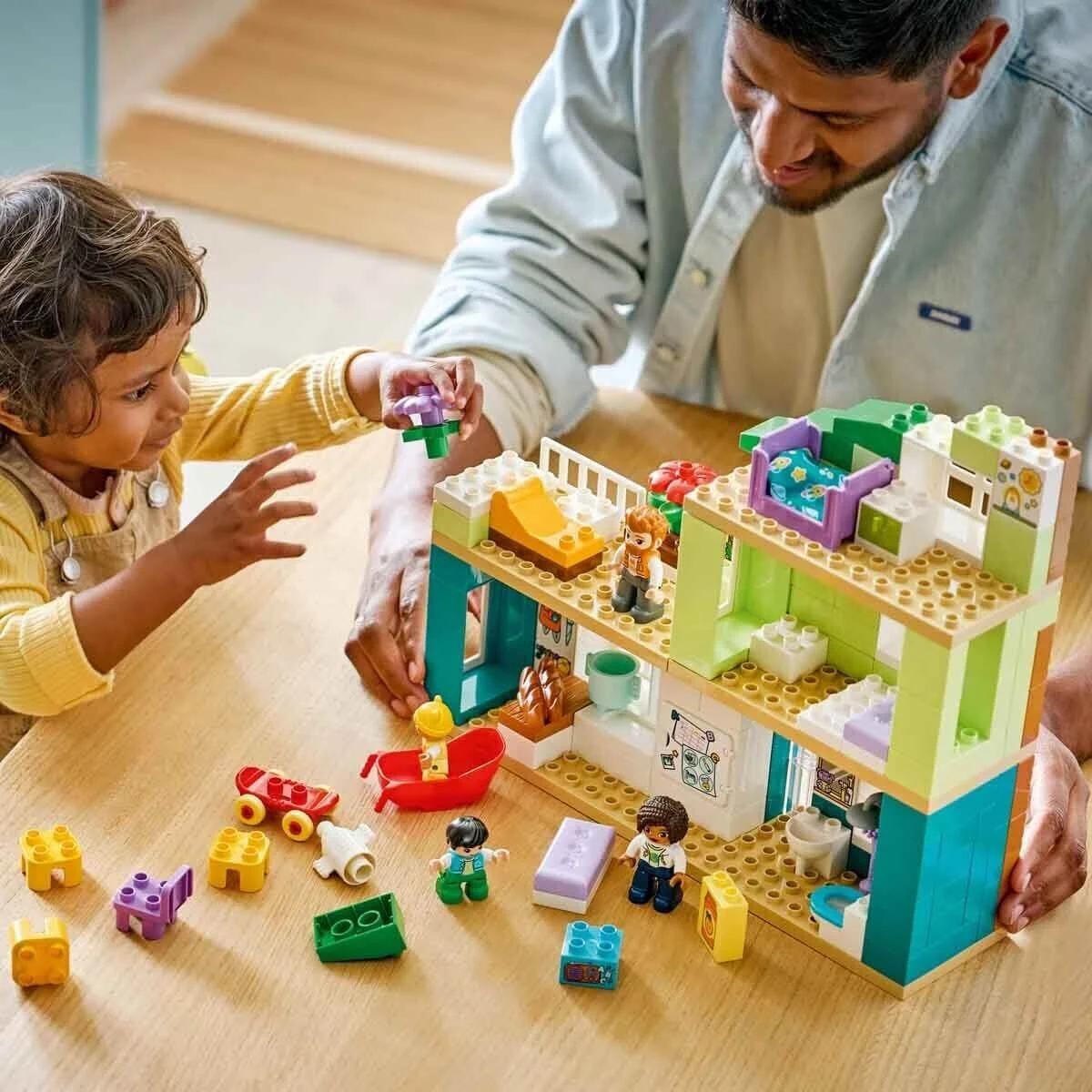 10470 Lego Duplo 3ü1 arada Figürlü Modern Aile Evi 166 parça +2 yaş görsel 4