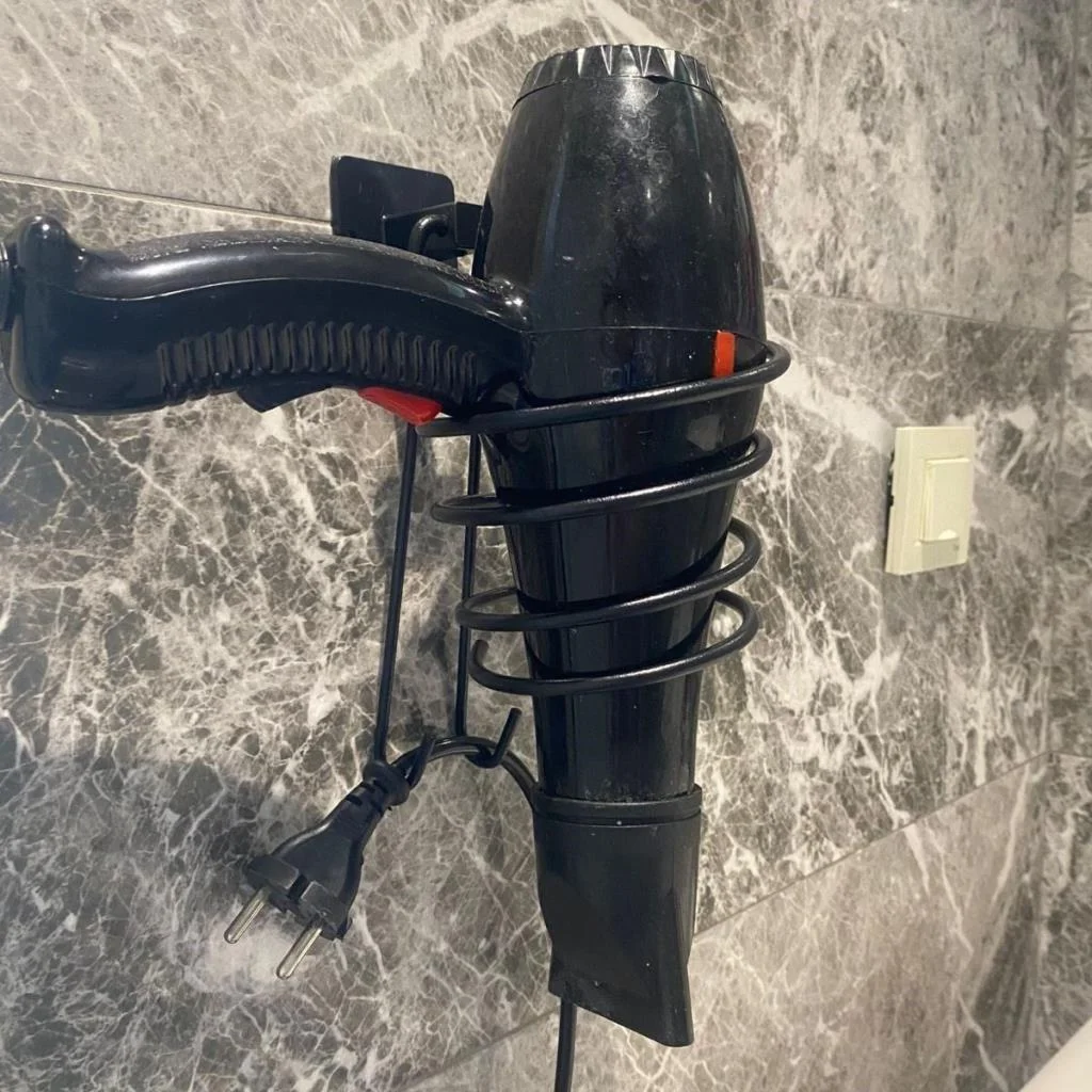 Kendiliğinden Yapışkanlı Siyah Paslanmaz Metal Fön Makinesi Askısı Saç Kurutma Makinesi Tutacağı (adet fiyatıdır) görsel 2