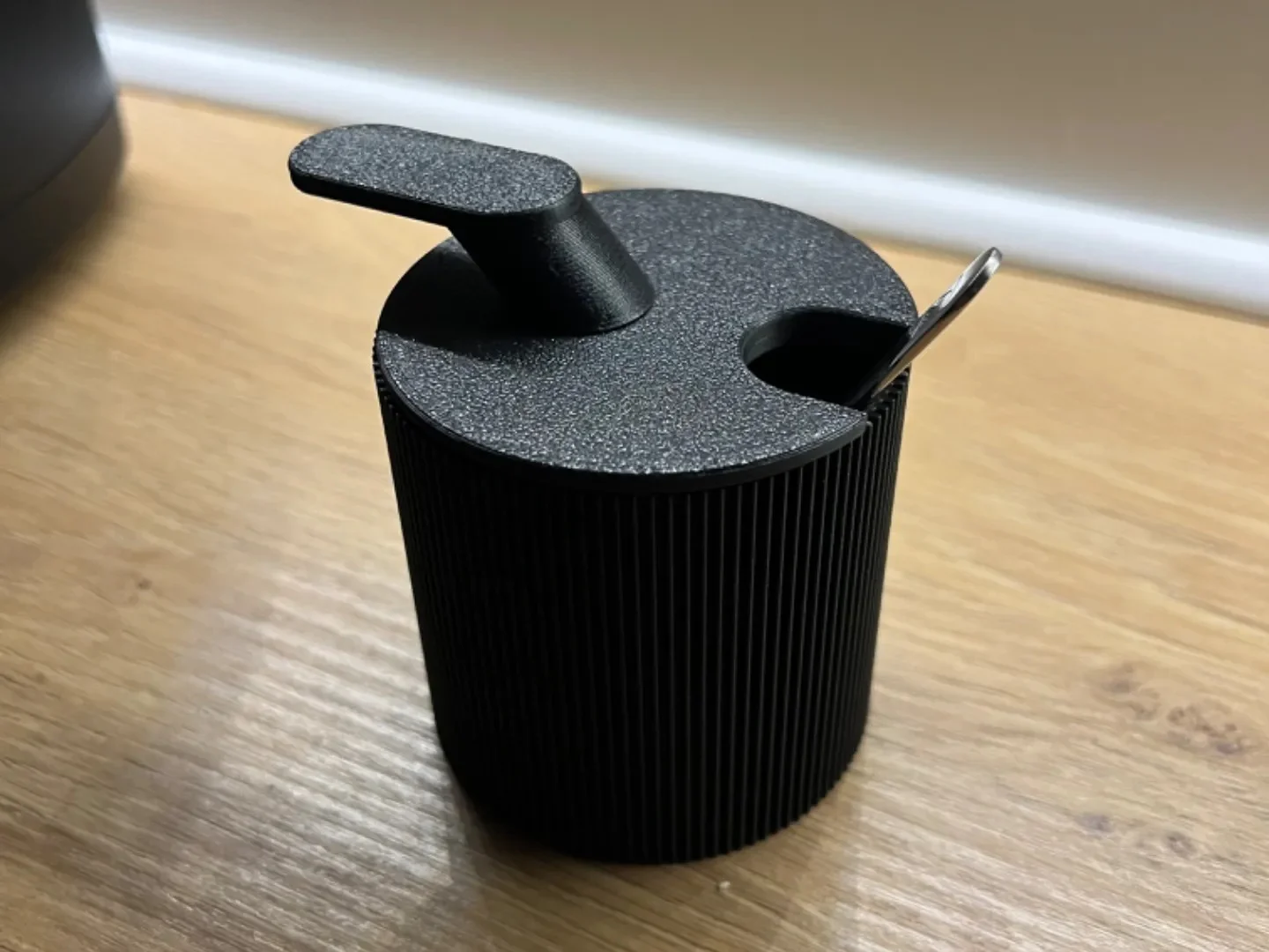 3D Baskı 2li Kaşıklı Şekerlik Baharatlık Seti Kapaklı Fitilli Dekoratif Mutfak Sunum Kabı 7x7 cm