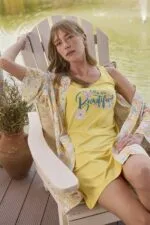 Çiçek ve Yaprak Desenli ve Baskılı “You Are Beautiful” Sabahlık Takımı - Görsel 9