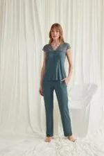 Yakası Kolu ve Omzu Dantelli Önü Düğmeli Pijama Takımı - Görsel 2