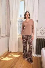 Yaprak Desenli Dantelli V Yaka Büyük Beden Pijama Takımı - Görsel 5