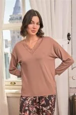 Yaprak Desenli Dantelli V Yaka Büyük Beden Pijama Takımı - Görsel 4