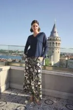 Yaprak Desenli Uzun Kollu V Yaka Pijama Takımı - Görsel 5