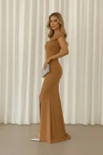 Kadın Yırtmaçlı Balık Kesim Modern Abiye Elbise