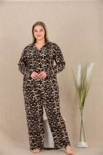 Büyük Beden Leopar Desenli Düğmeli Uzun Kol Viskon Pijama Takımı - Görsel 3