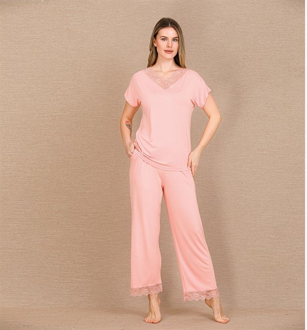 arias-closet-viskon-sik-tasarim-dantel-bc0e0 Closet Viskon Şık Tasarım Dantel İşlemeli Açık Pembe Kısa Kol Pijama Takımı - Görsel 1