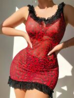 Closet Sırt Dekolteli Kırmızı Leoparlı Gecelik